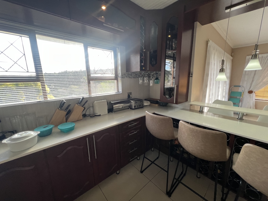 4 Bedroom Property for Sale in Beacon Bay North Eastern Cape
